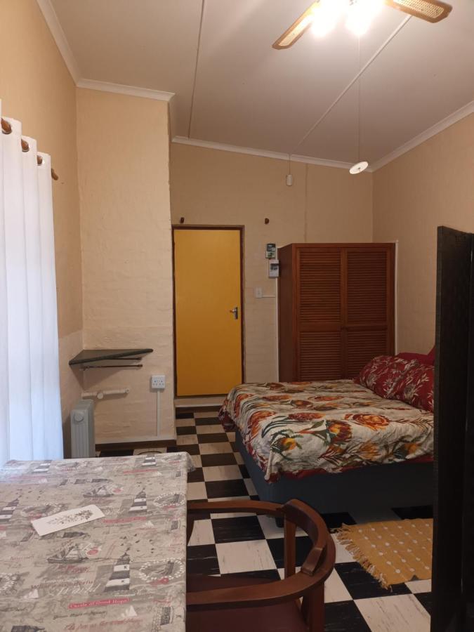 Peaceful 1-Bedroom Granny Flat In Sunnyside Grahamstown Ngoại thất bức ảnh